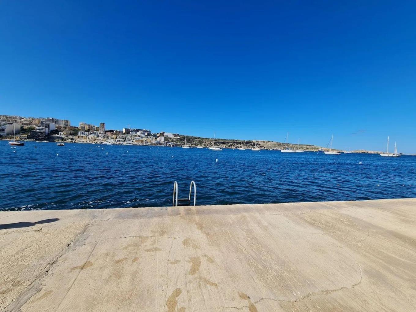 Sea View Apartment In St Paul'S Bay St. Paul's Bay Buitenkant foto